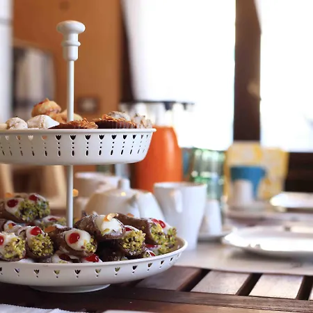 بيت ضيافة Jardin De France 3*